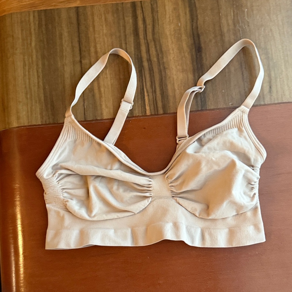 SKIMS Women's Cream no underwire Bra